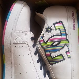D.c shoes